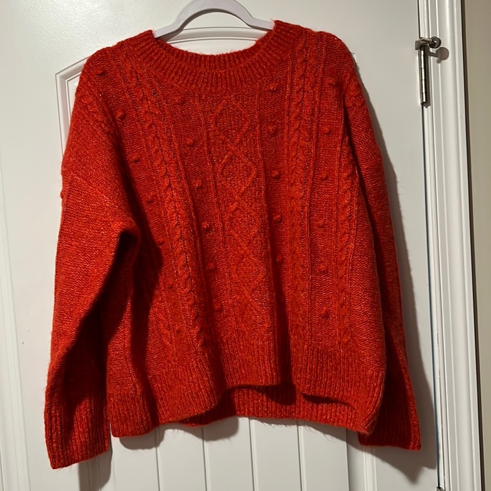 Old Navy fluffy sweater - Size L